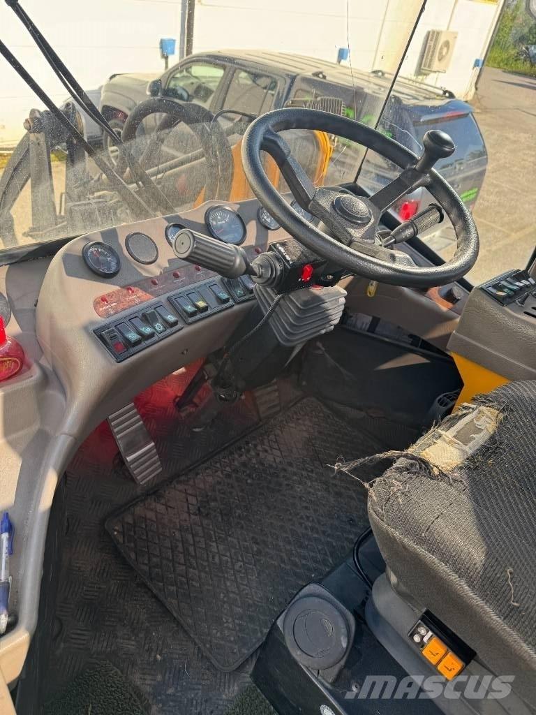  Ljungbymaskin L9 輪胎式裝載機