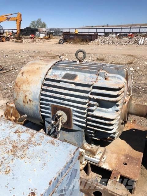  Paramax 引擎/發動機