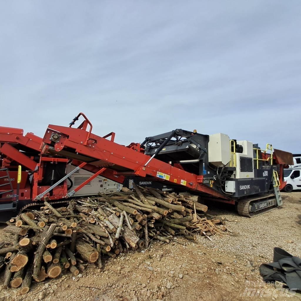 Sandvik QJ241 移動式壓碎機