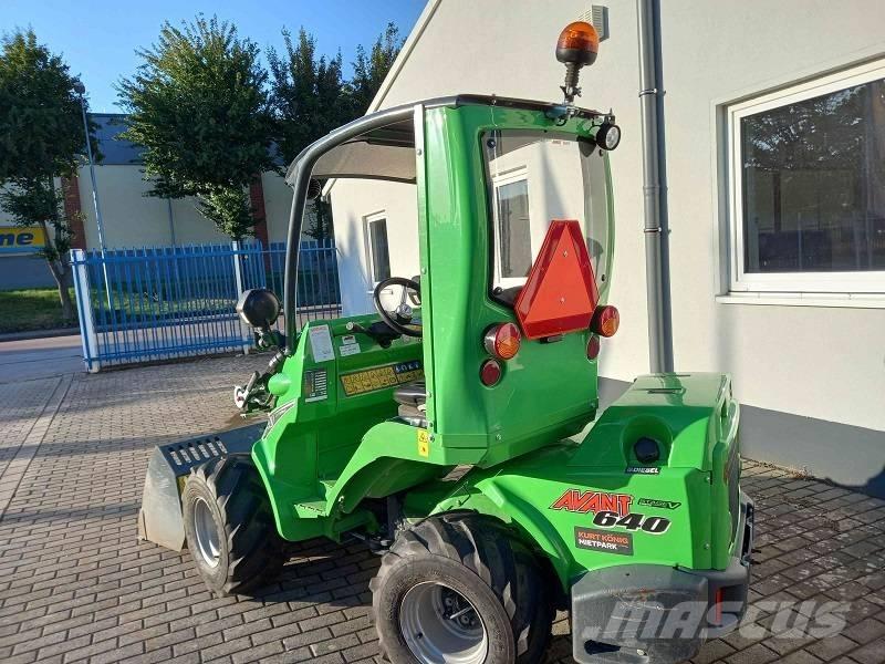 Avant 640 滑移轉向裝載機