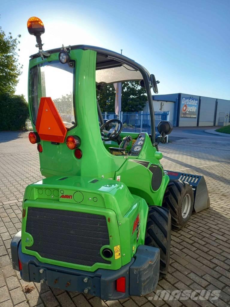 Avant 640 滑移轉向裝載機