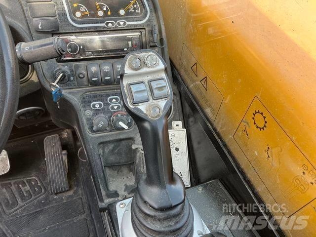 JCB 560-80 WM 伸縮臂操作車