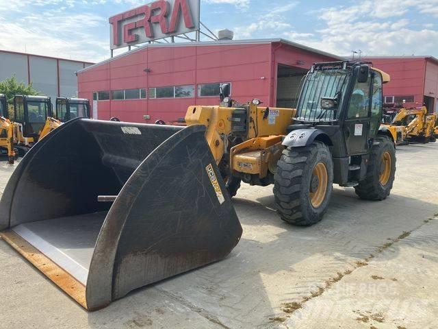 JCB 560-80 WM 伸縮臂操作車
