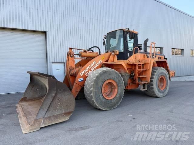 Doosan DL 400 輪胎式裝載機