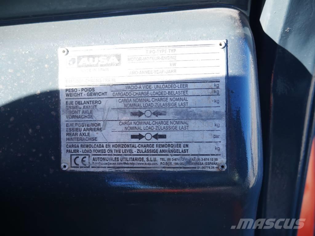 Ausa C 200 H X4 越野車