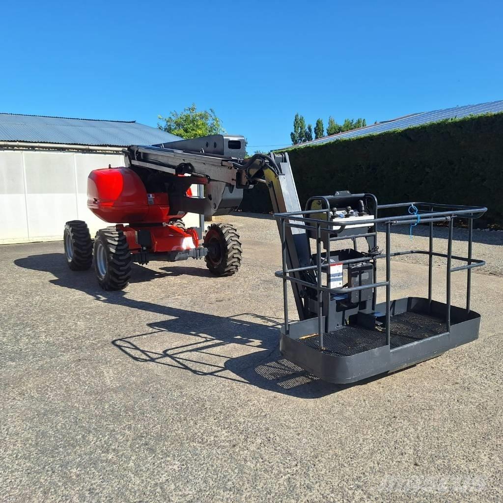 Manitou 180 ATJ 曲臂高空作業車