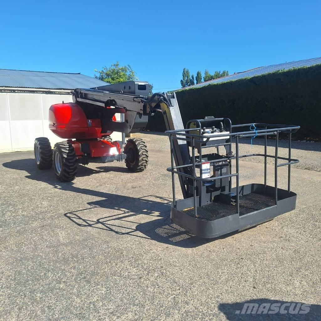 Manitou 180 ATJ 曲臂高空作業車