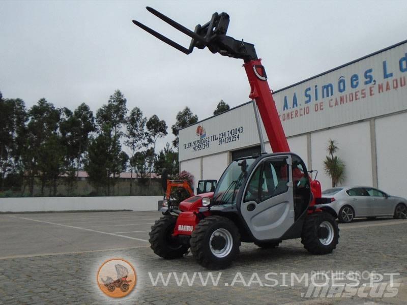 Manitou MT 625 伸縮臂操作車