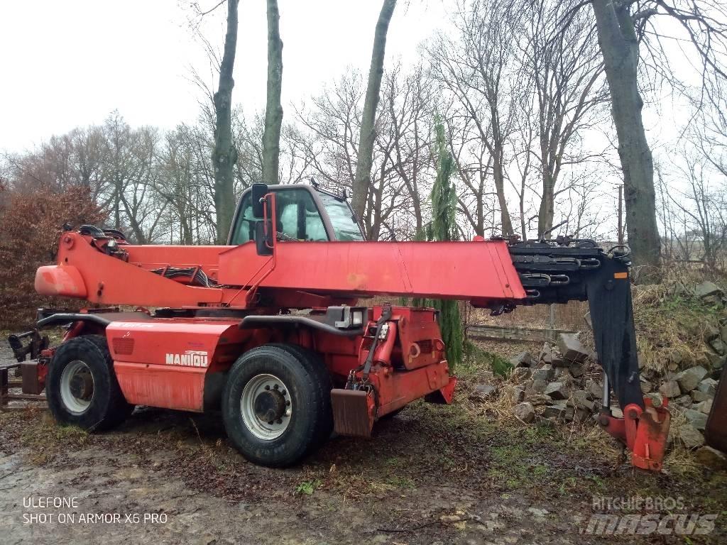 Manitou 2540 伸縮臂操作車
