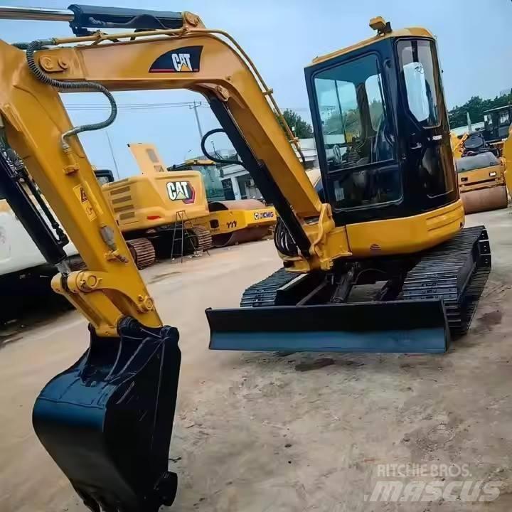 CAT 304 CR 小型挖土機/掘鑿機<7t(小型挖掘機)