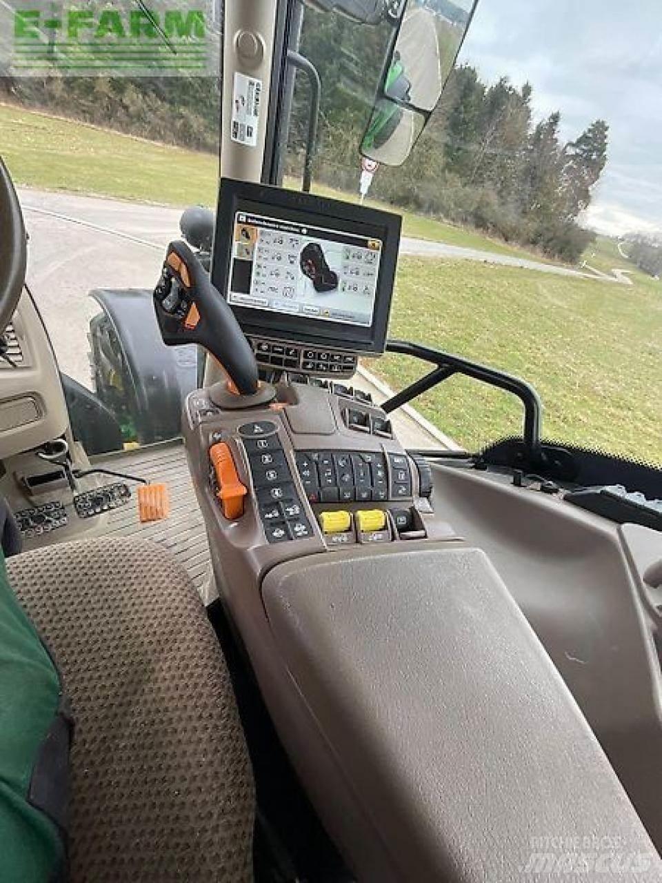 John Deere 6215 r 曳引機