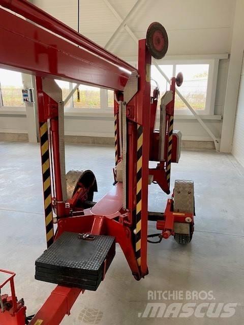 Omme Mini 12 EBZ 拖車裝載高空作業平台