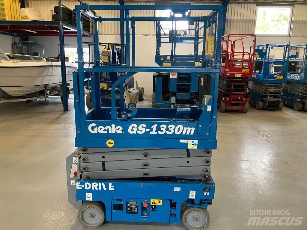 Genie GS 1330 剪式升降機
