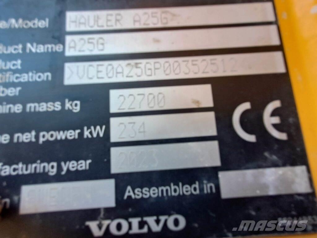 Volvo A25G 鉸接式起吊車