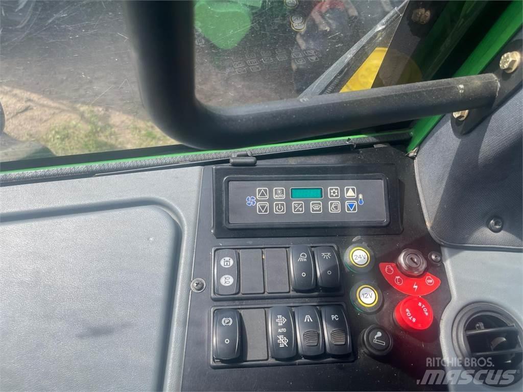 John Deere 1270 E 收穫機