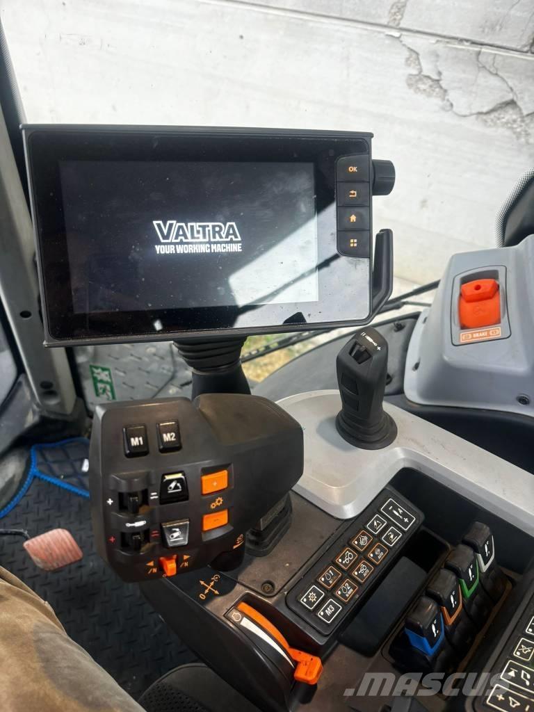 Valtra T 254 V 曳引機
