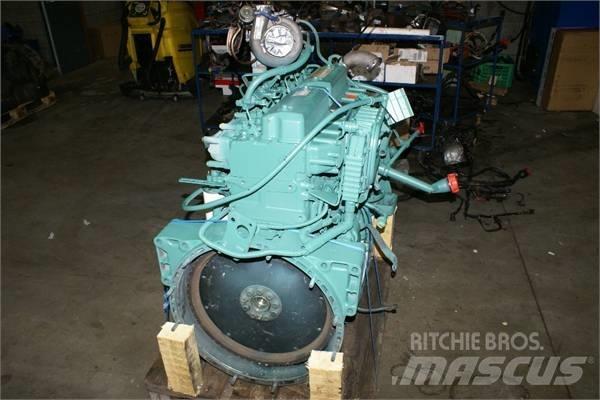Volvo D7C 引擎/發動機