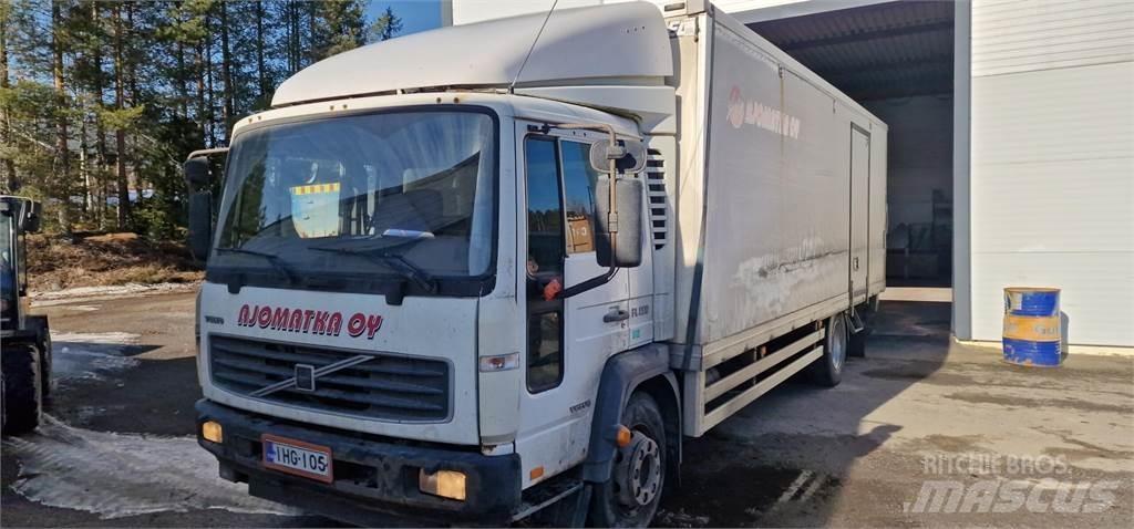 Volvo FL220 貨箱式卡車
