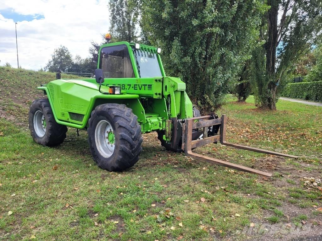 Merlo P 28.7 EVT 伸縮臂操作車