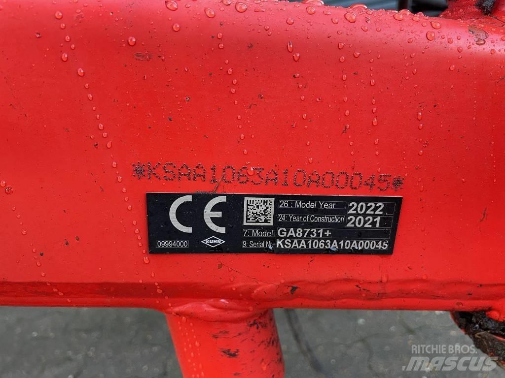 Kuhn GA 8731 耙與翻草機