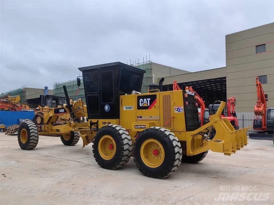 CAT 140 H 平土機