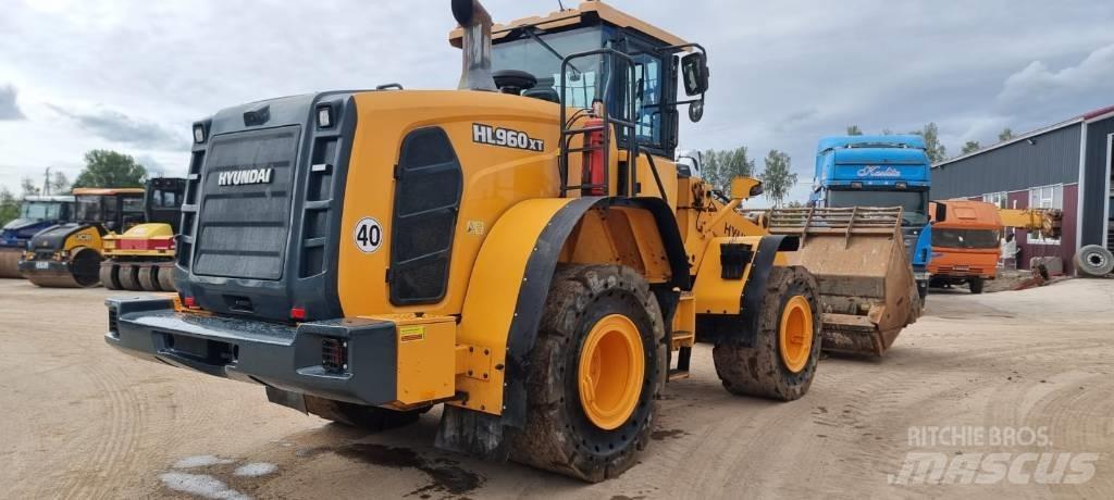 Hyundai HL 960 輪胎式裝載機