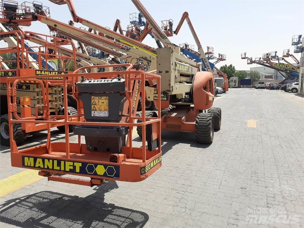 JLG 450AJ 曲臂高空作業車
