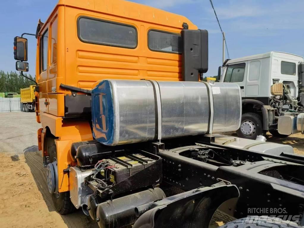 Shacman F3000 6X4 曳引機組件