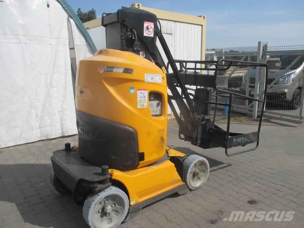 Manitou 100 VJR 垂直升降工作台