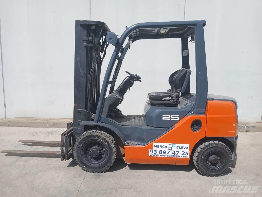 Toyota 02-8FDF25 柴油卡車