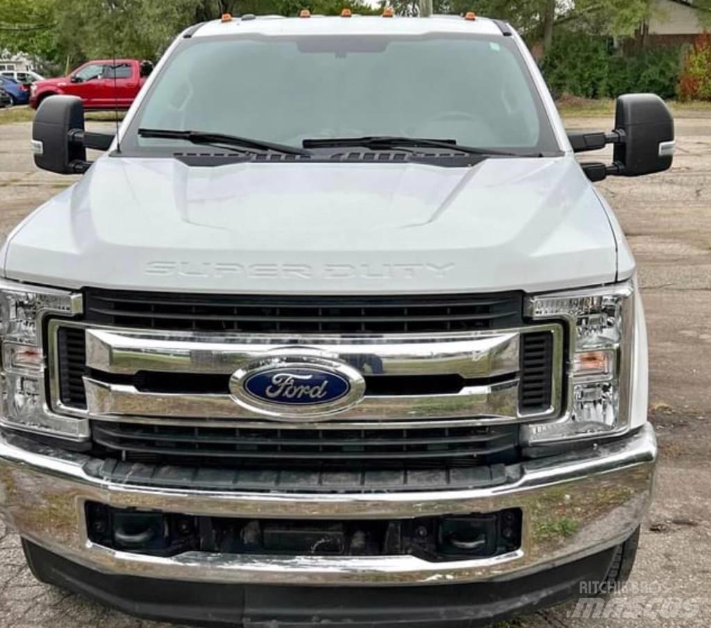 Ford F 350 XLT 其他貨車