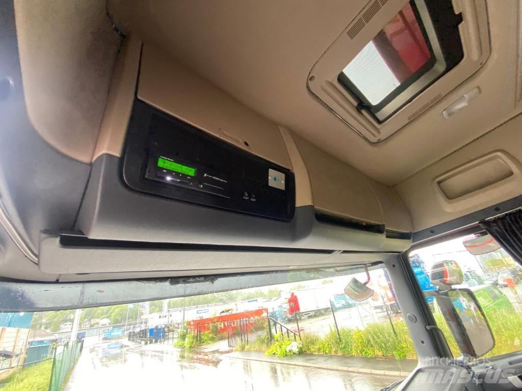 Scania R 490 LB 貨箱式卡車
