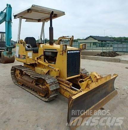 Komatsu D 20 A-6 履帶推土機