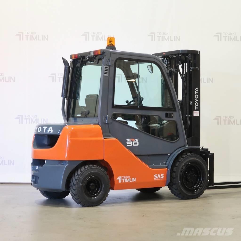 Toyota 02-8FDF30 柴油卡車