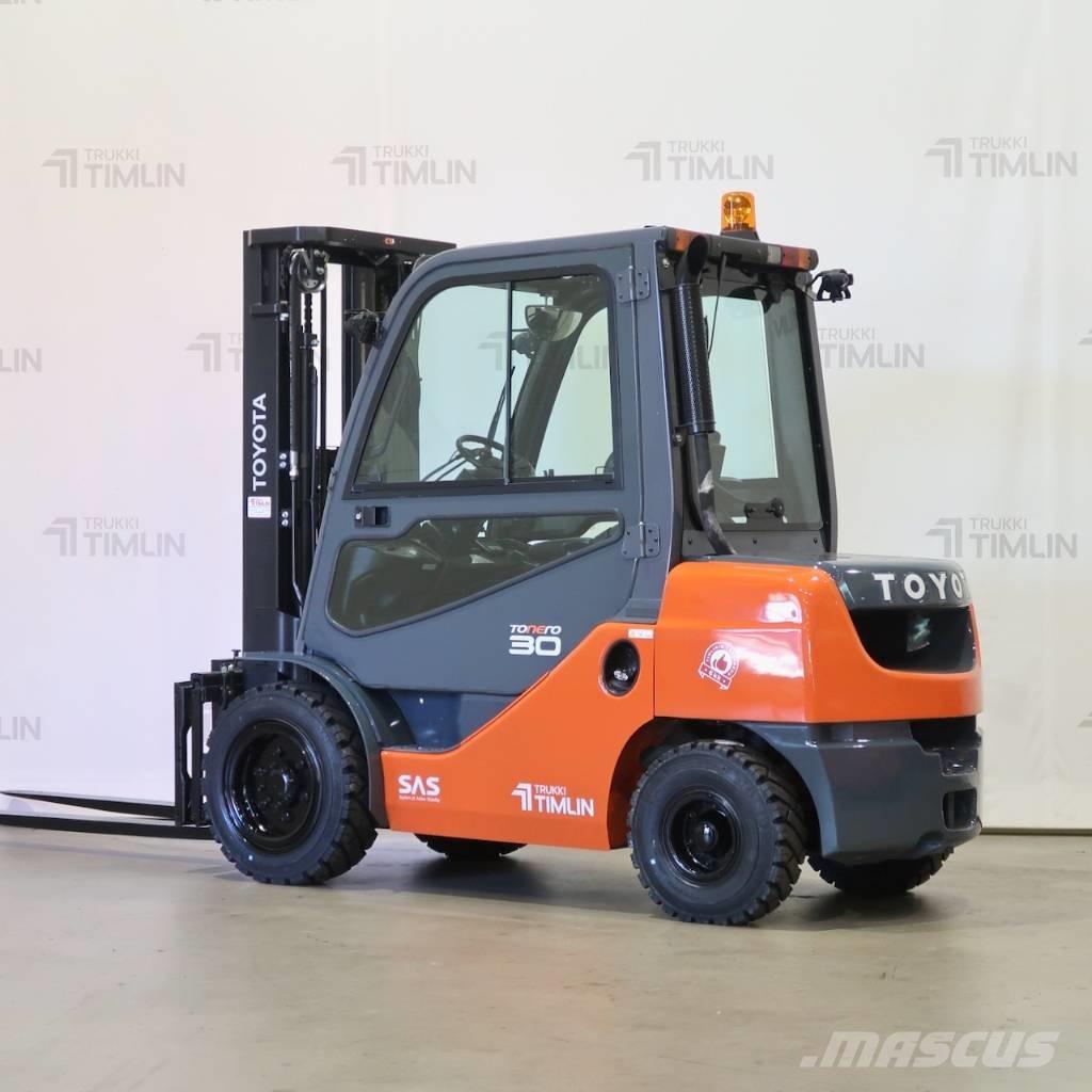 Toyota 02-8FDF30 柴油卡車