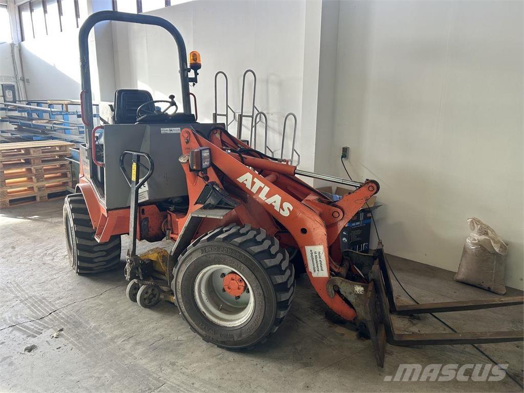 Atlas AR32E 多功能裝載機