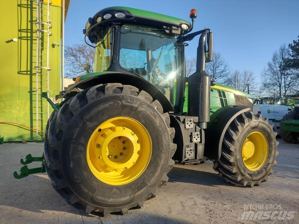 John Deere 7270 R 曳引機