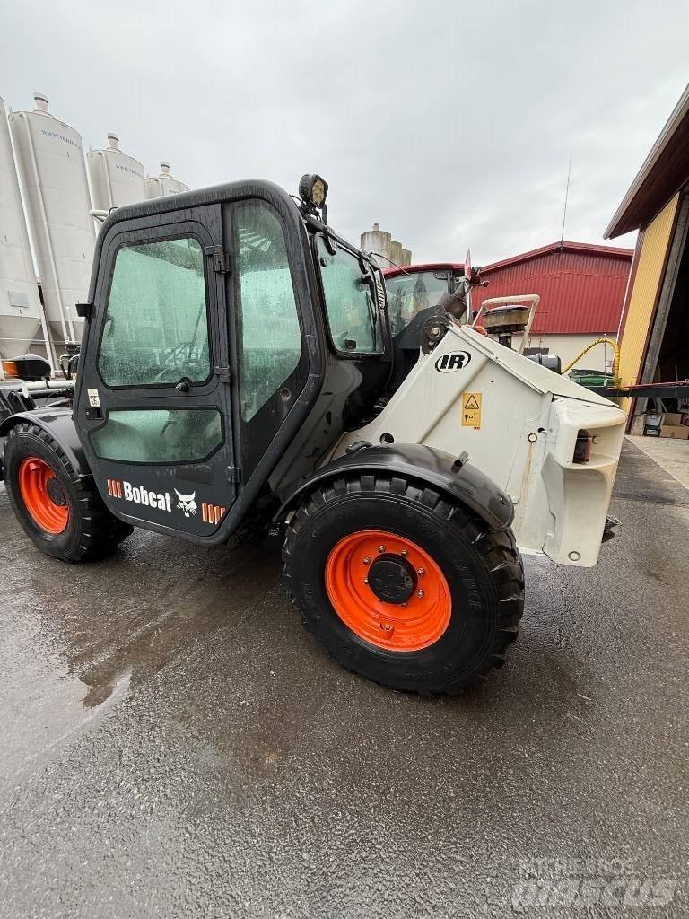 Bobcat T 2556 伸縮臂操作車