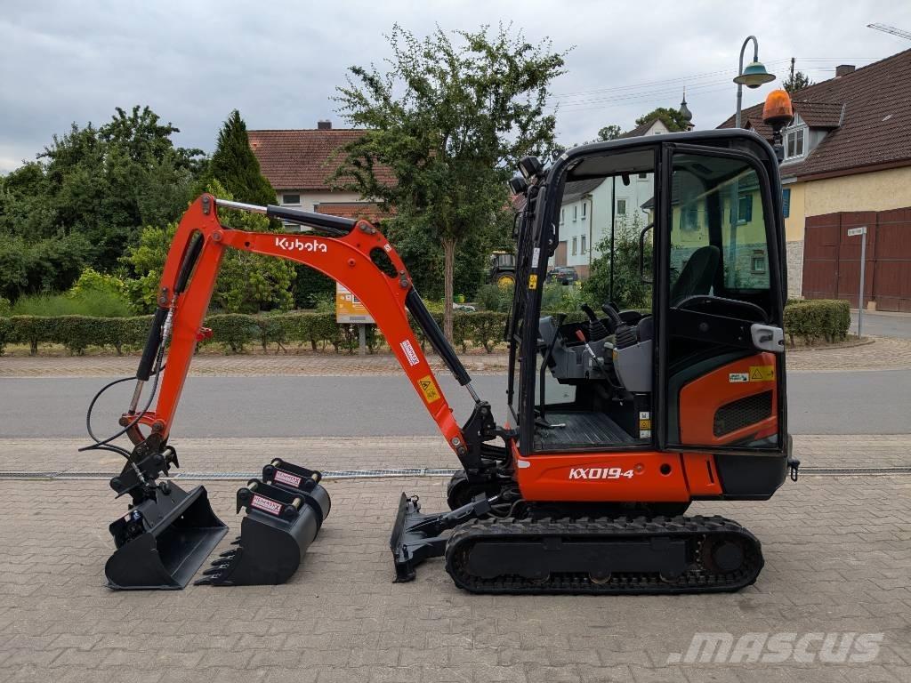 Kubota KX 019-4 小型挖土機/掘鑿機<7t(小型挖掘機)