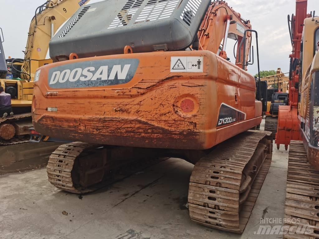 Doosan DX 300 LC 履帶式 挖土機/掘鑿機/挖掘機