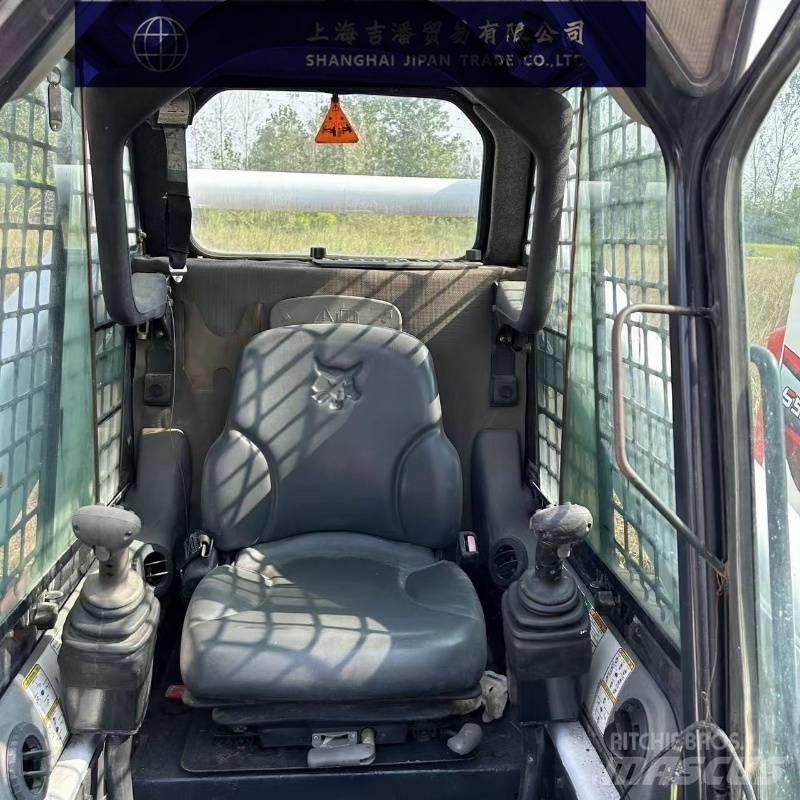 Bobcat S 330 滑移轉向裝載機