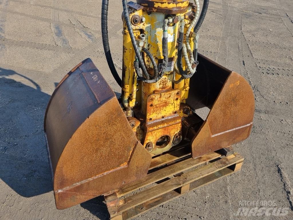Liebherr 600 MM 兩爪吊夾