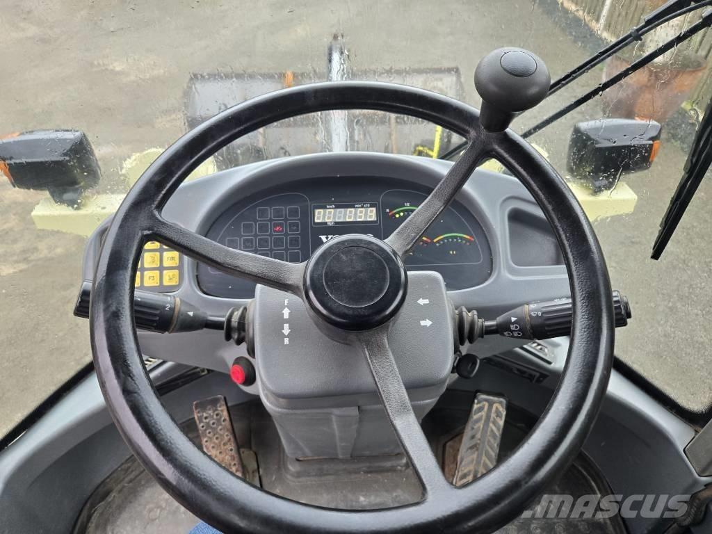 Volvo L 30 B 輪胎式裝載機