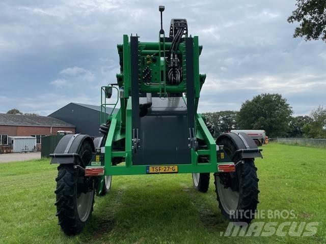  Abetrac 自走式噴霧機