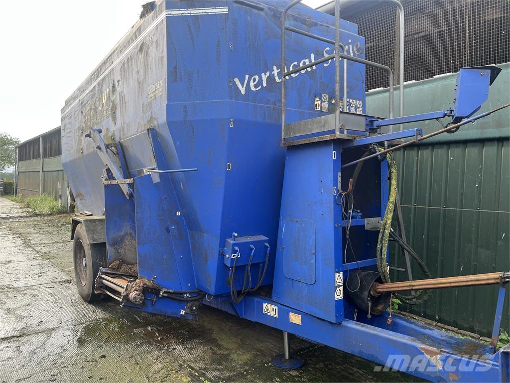  Europcomp Dualmix 混合餵料機