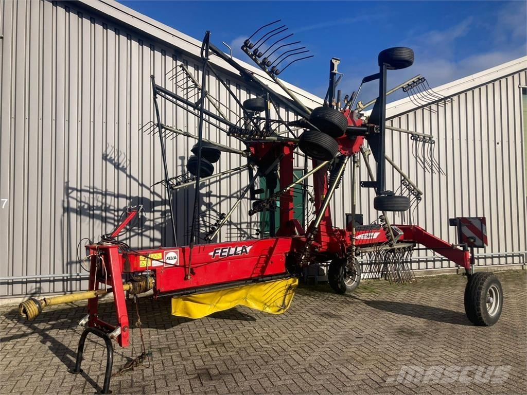 Fella TS 880 HARK 耙與翻草機