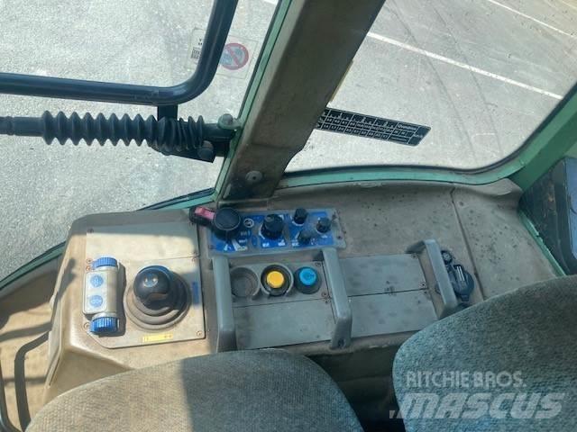 Fendt 207 V 曳引機