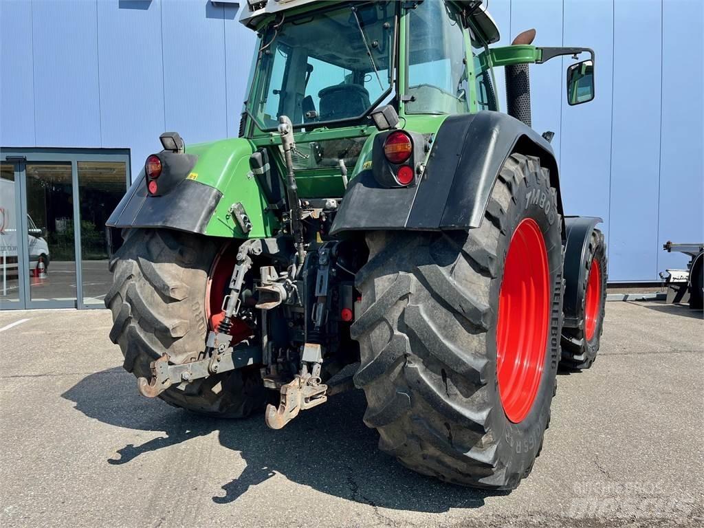 Fendt 718 COM3 曳引機
