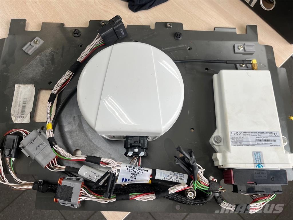 Fendt DGPS novatel GPS