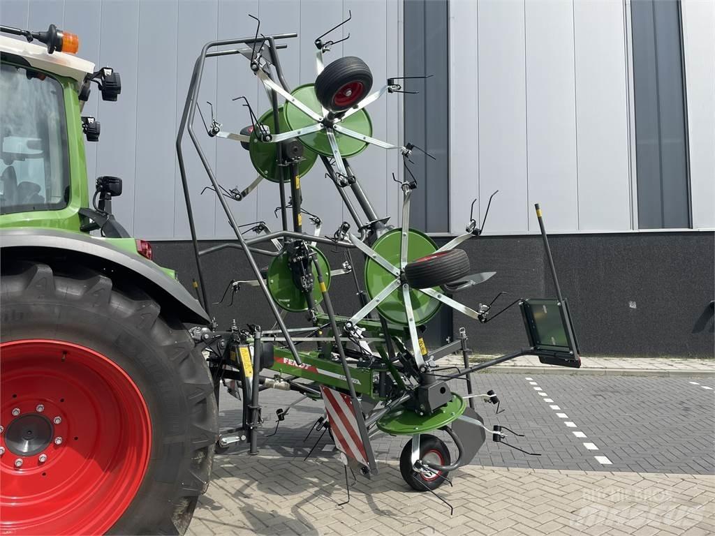 Fendt Lotus 770 耙與翻草機